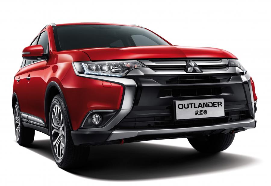  Mitsubishi Outlander 2016 года  (CN) (фото 6 из 9)